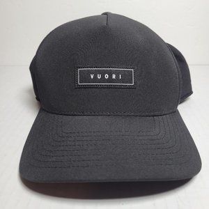 Vuori The Standard Hat Black One Size Snapback